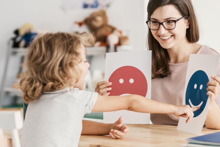 Finance Interview 19 071f94c8b6924529857e58c862f31c08