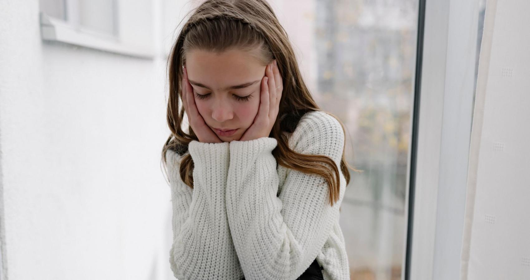 Educational psychologist working with a child